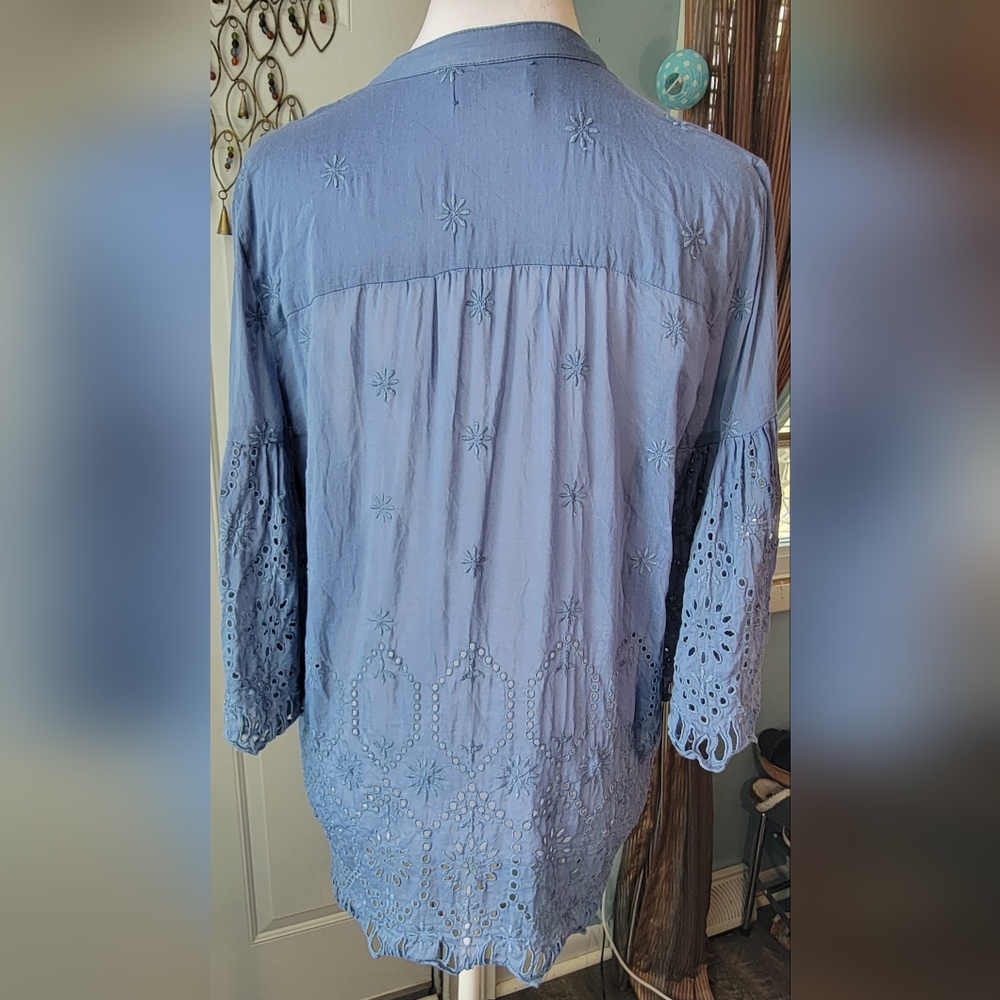 Johnny Was Huma Pintuck Blouse Women's S Blue Eyelet Cotton & Silk Semi Sheer - Picture 5 of 11